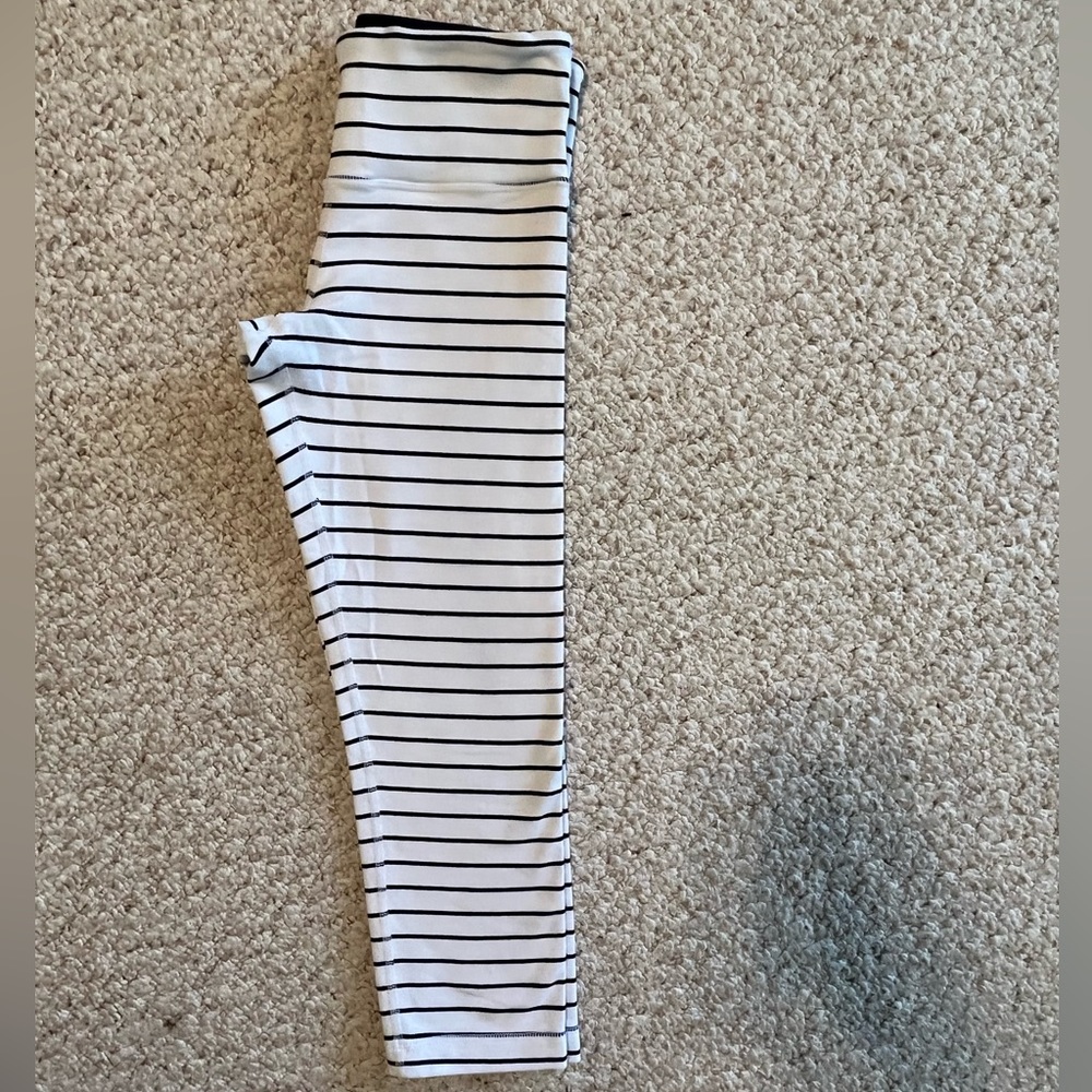 RARE quiet stripe wunder under crops